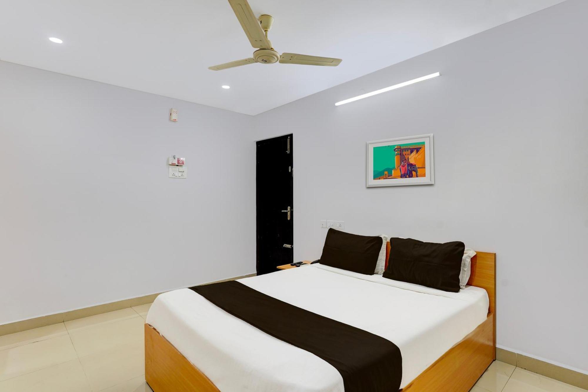 Super Hotel O Valasaravakkam Near Chandra Metro Mall Chennai Exterior photo